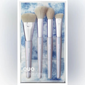 TIE DYED & TRUE  Complexion 4 Brush Set New in Box